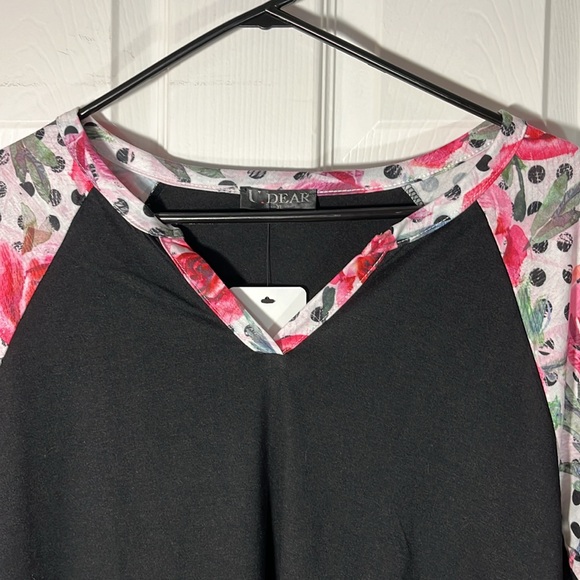 UDear tunic top NWT pull over black with rose polka dot pattern sleeves XL - Picture 2 of 12